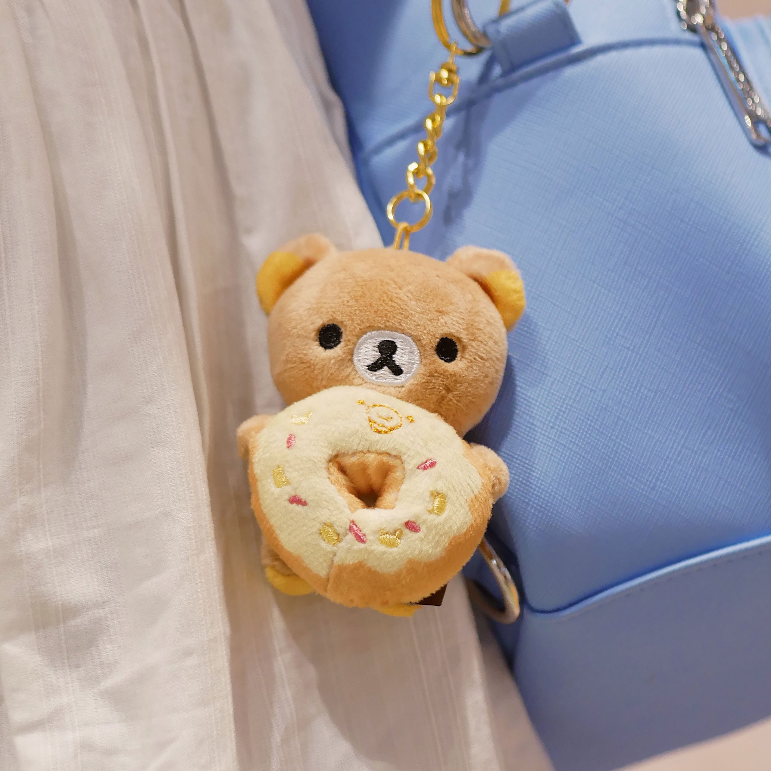 Imagen del producto Rilakkuma - Llavero de peluche misterioso Deli