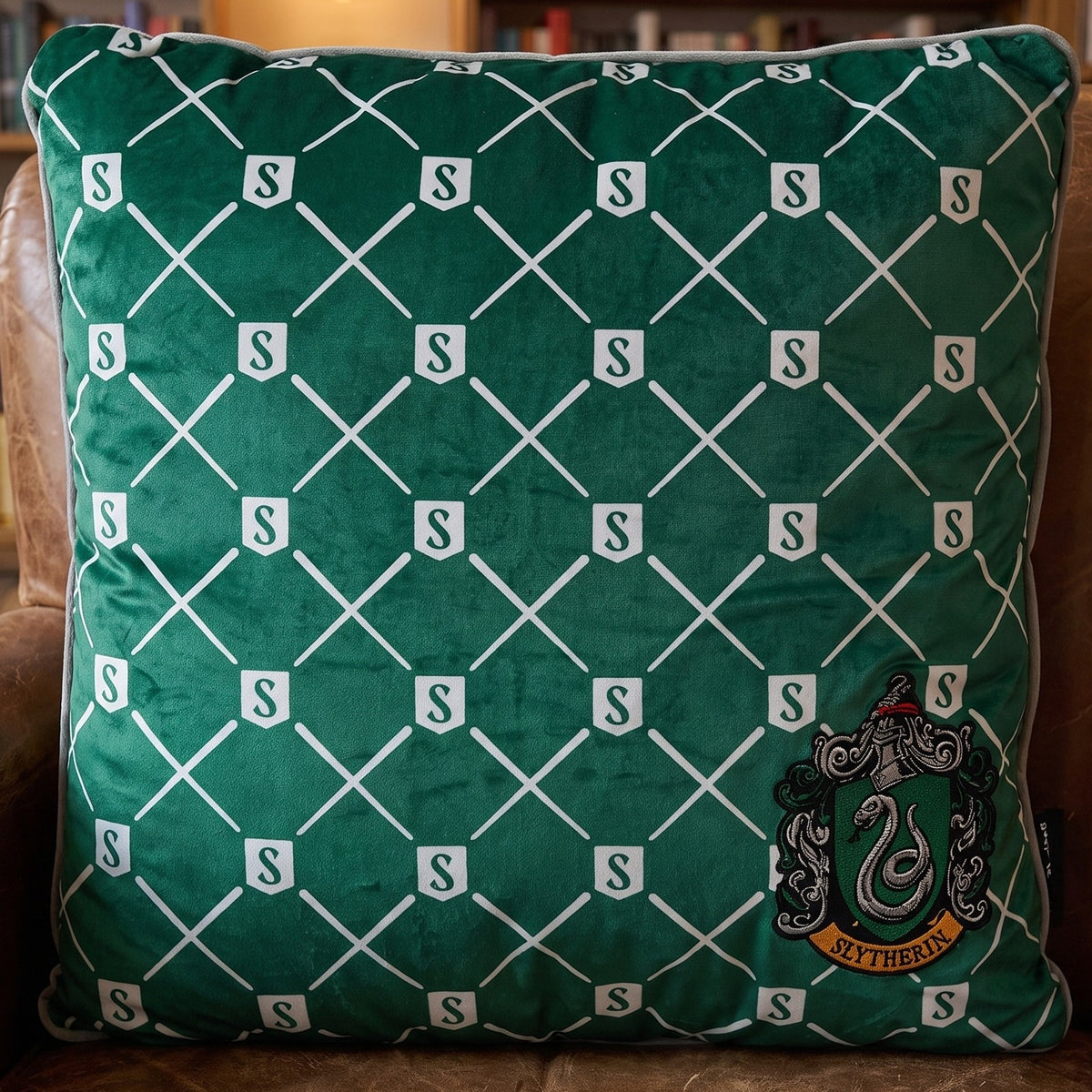 Imagen del producto Harry Potter - Cojín con el logo de Slytherin