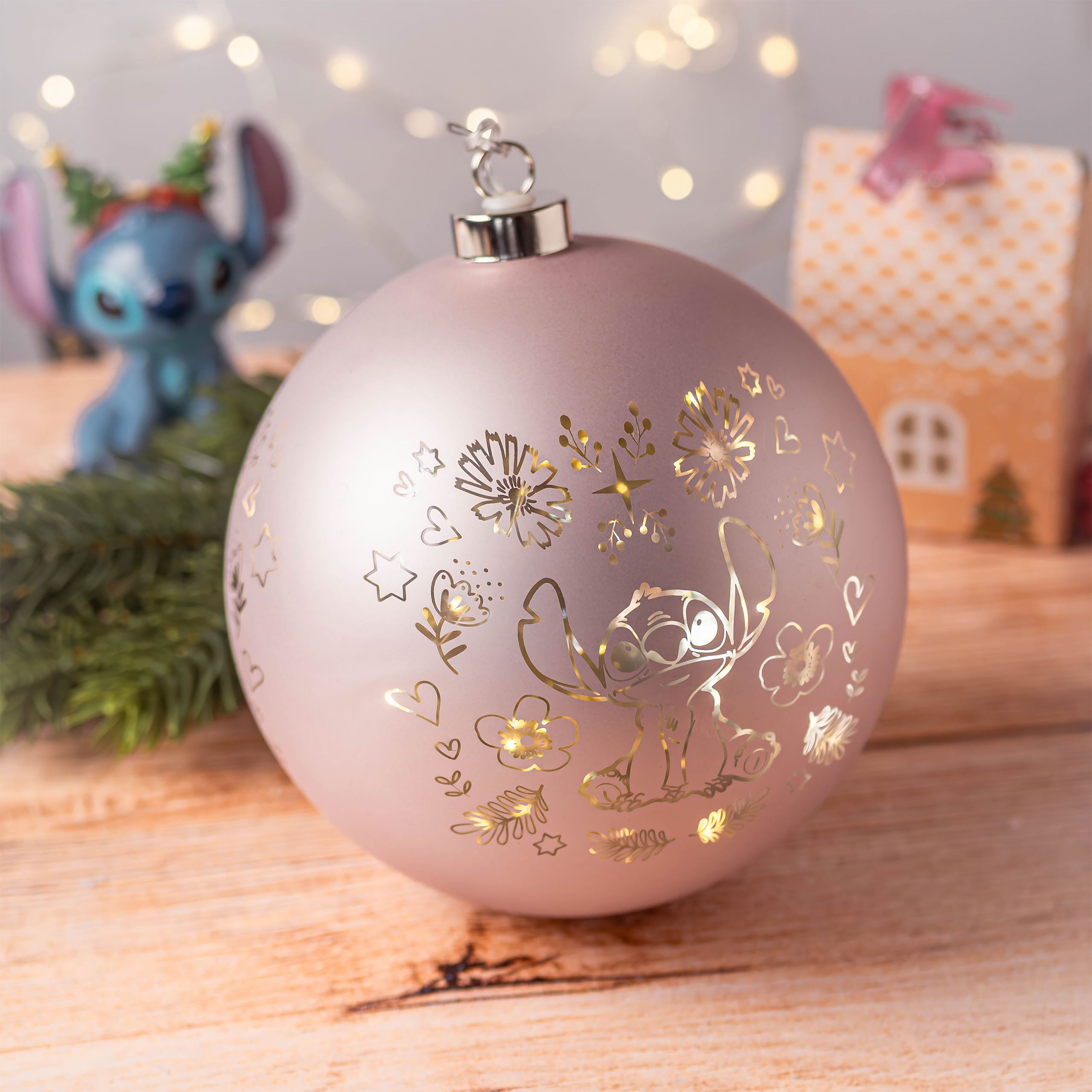 Imagen del producto Bola de Navidad con luz de Stitch - Lilo & Stitch