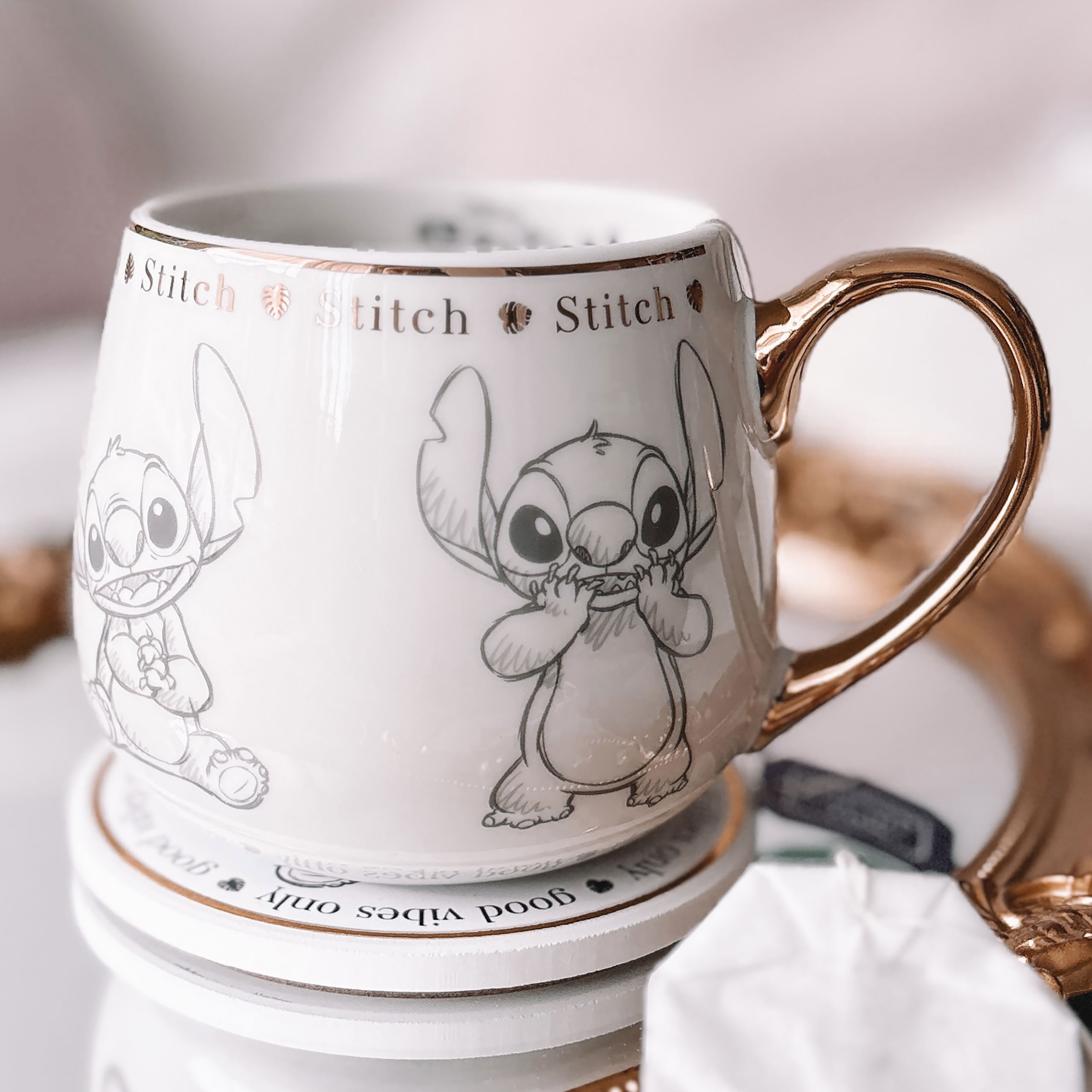 Imagen del producto Stitch Taza Premium de Coleccionista - Lilo & Stitch