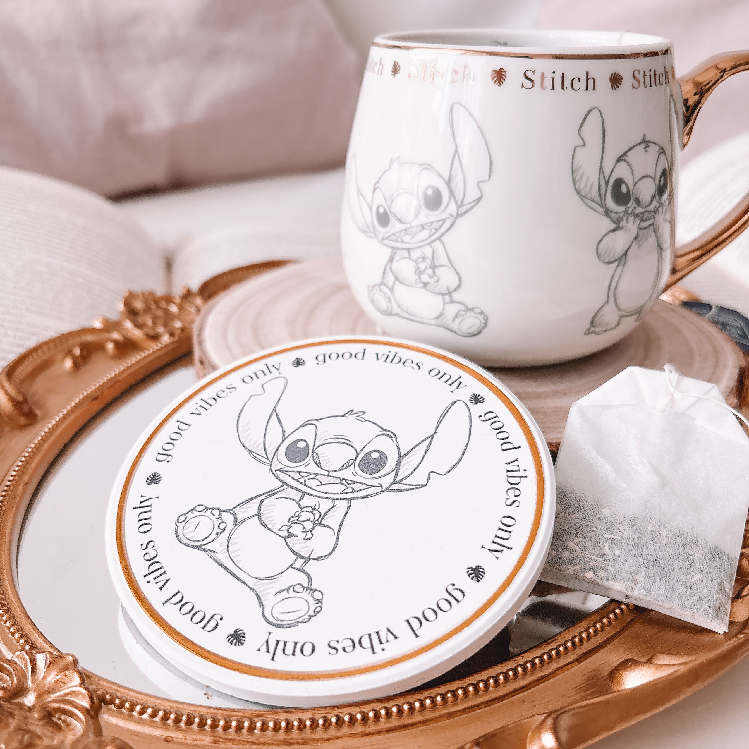 Imagen del producto Stitch Taza Premium de Coleccionista - Lilo & Stitch