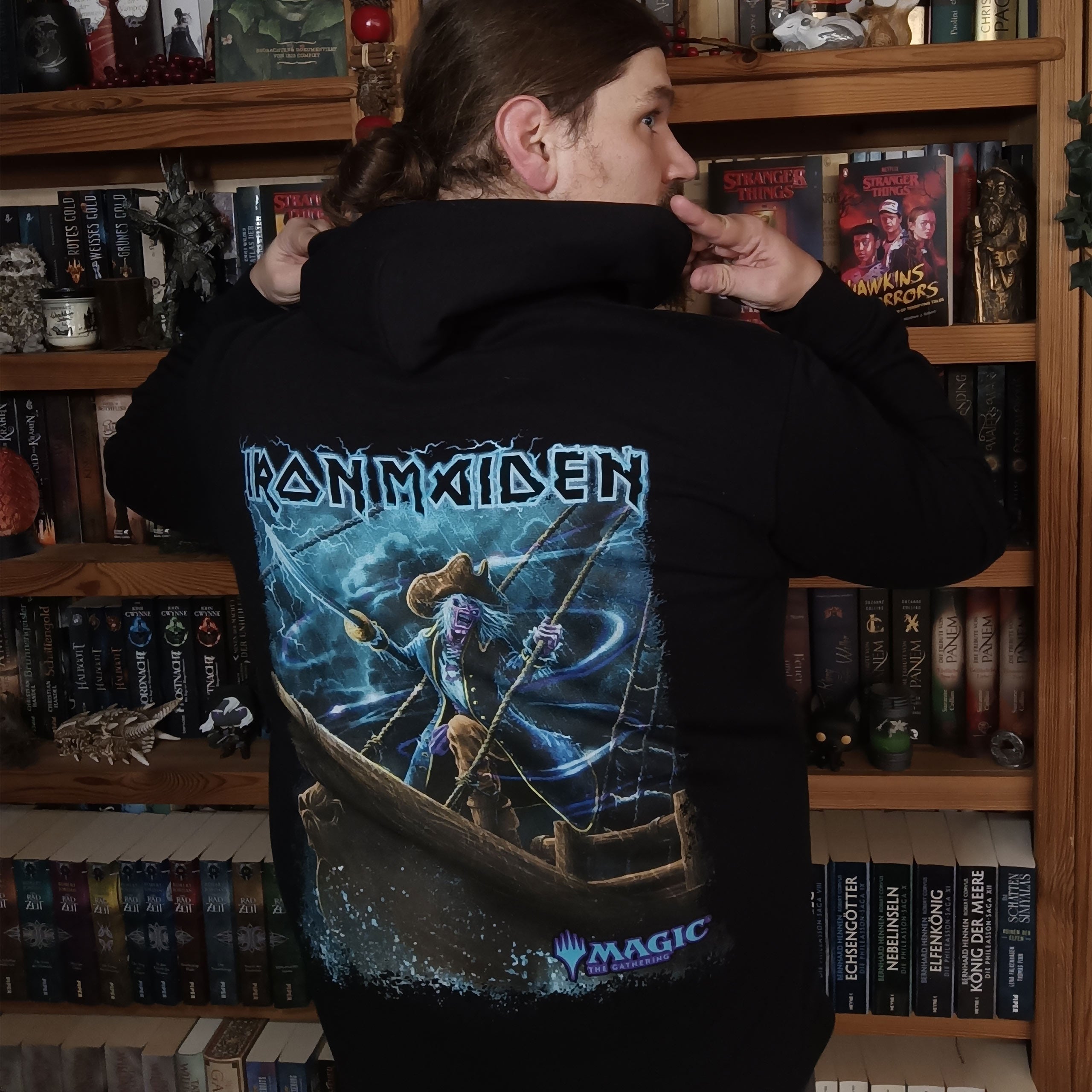 Imagen del producto Iron Maiden - Magic Captain N'Ghathrod sudadera con capucha negra