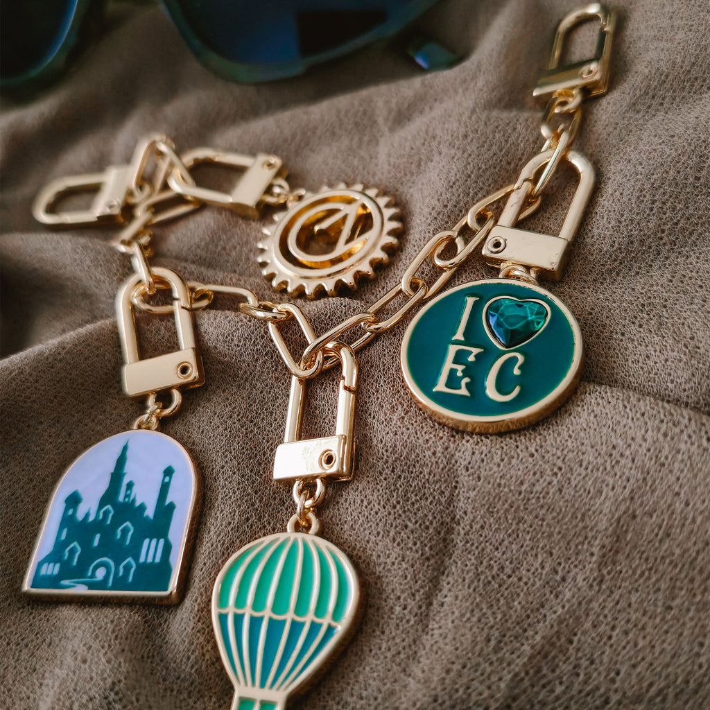 Imagen del producto Wicked - Maleta Emerald City con pulsera de charms