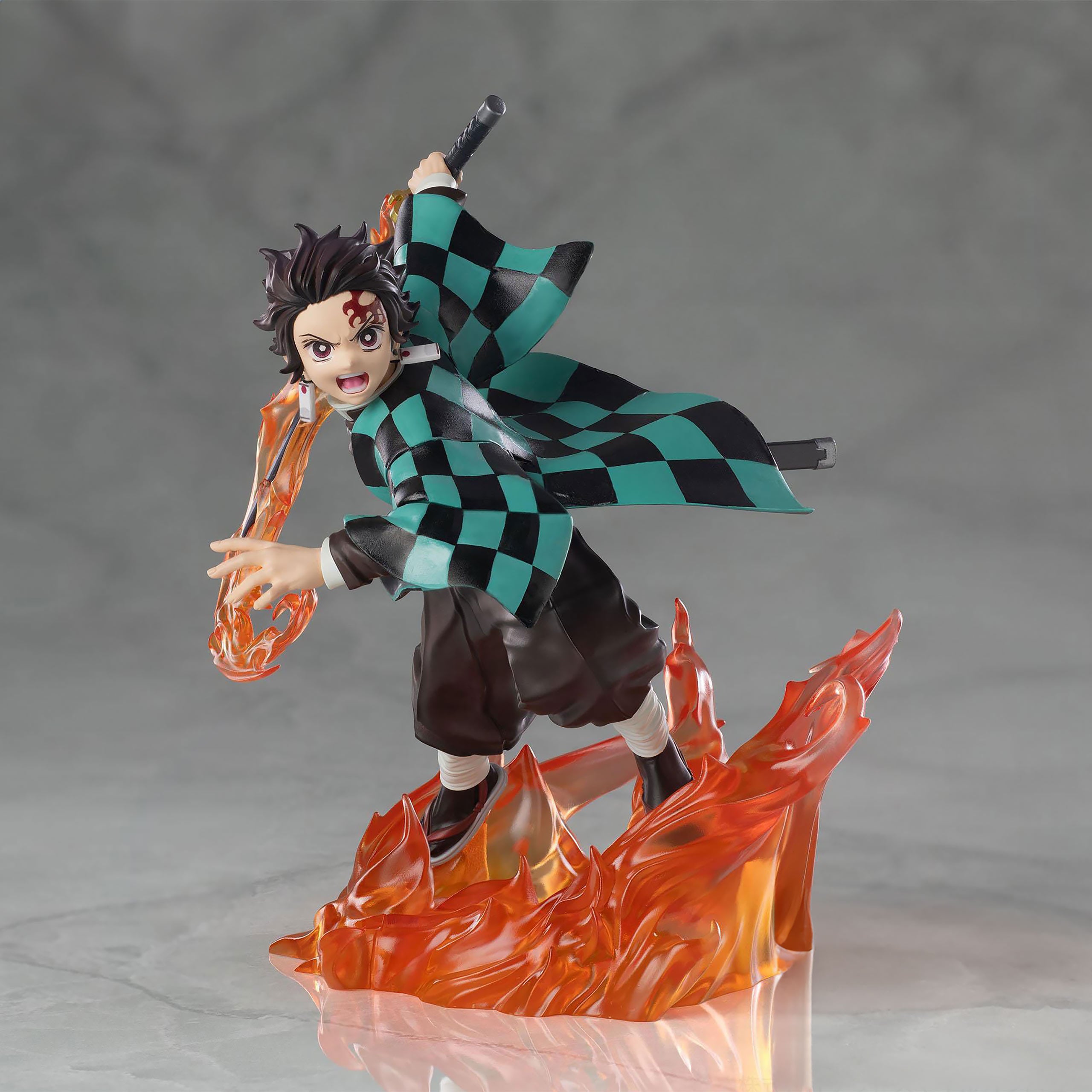 Imagen del producto Demon Slayer - Figura anime Tanjiro Kamado Xross Link