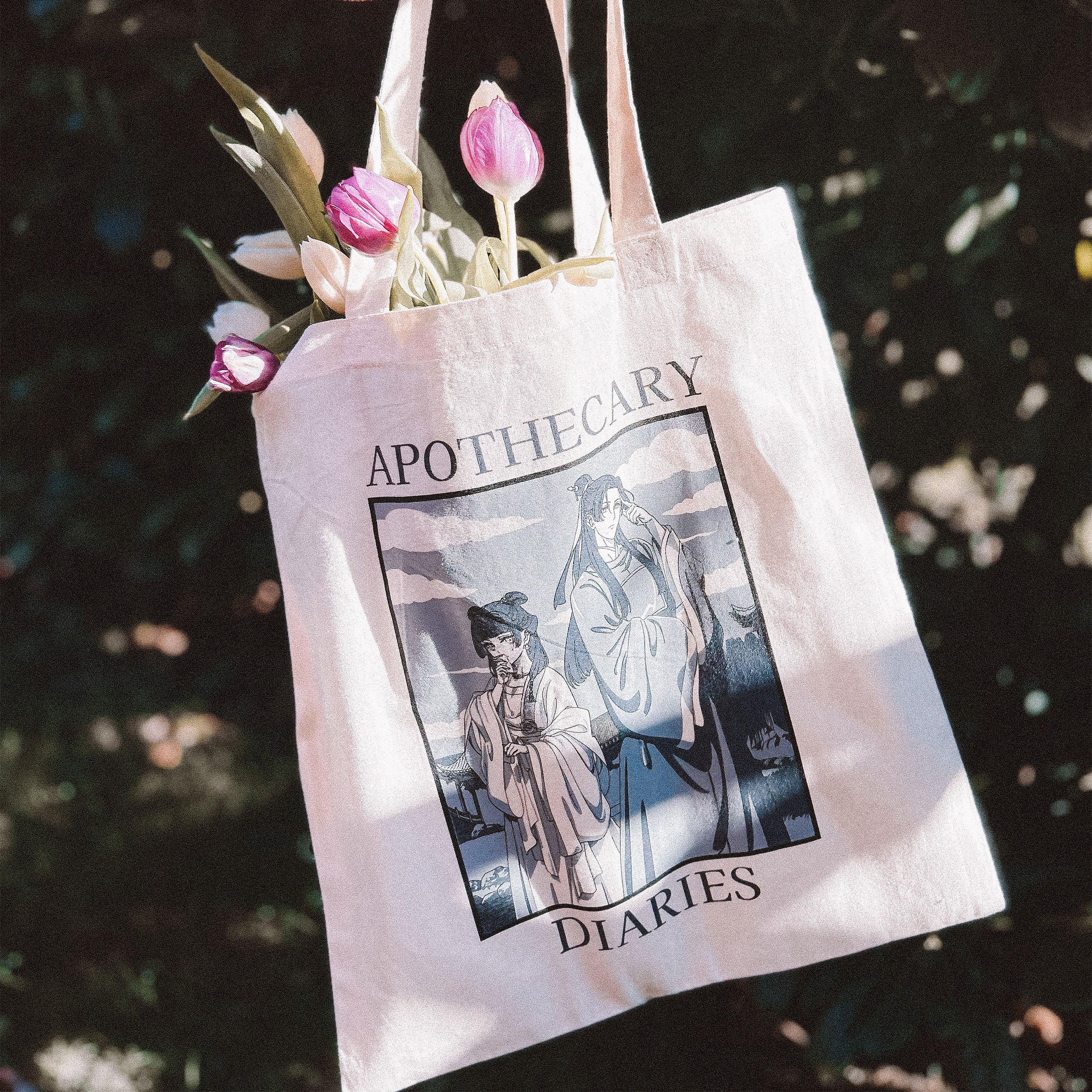Imagen del producto Tote bag de Maomao y Jinshi para fans de The Apothecary Diaries