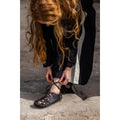 Imagen del producto Zapatos medievales de cordones de cuero nobuck negro