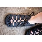 Imagen del producto Zapatos medievales de cordones de cuero nobuck negro