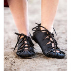 Imagen del producto Zapatos medievales de cordones de cuero nobuck negro