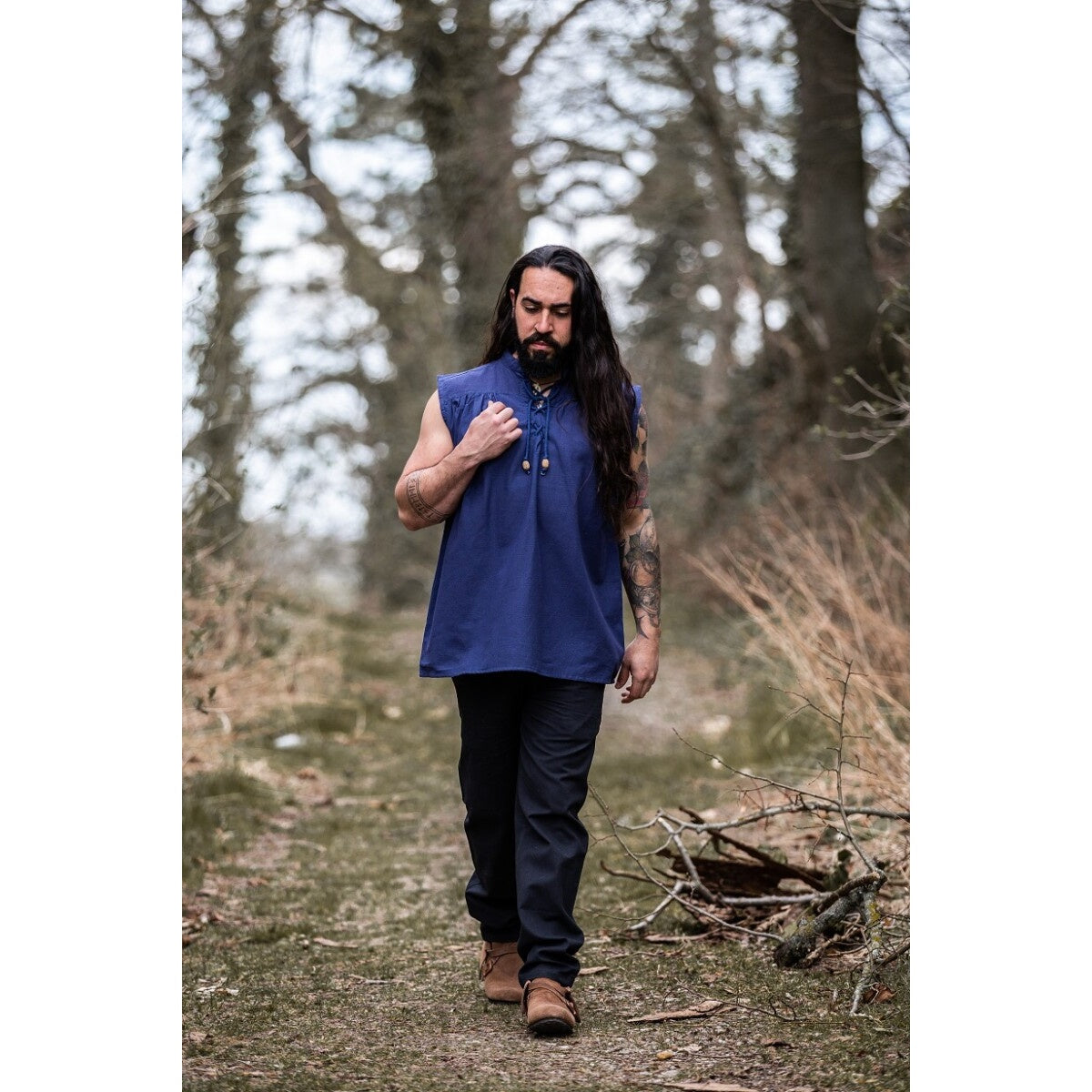 Imagen del producto Camisa medieval de cuello alto con cordones Louis sin mangas azul