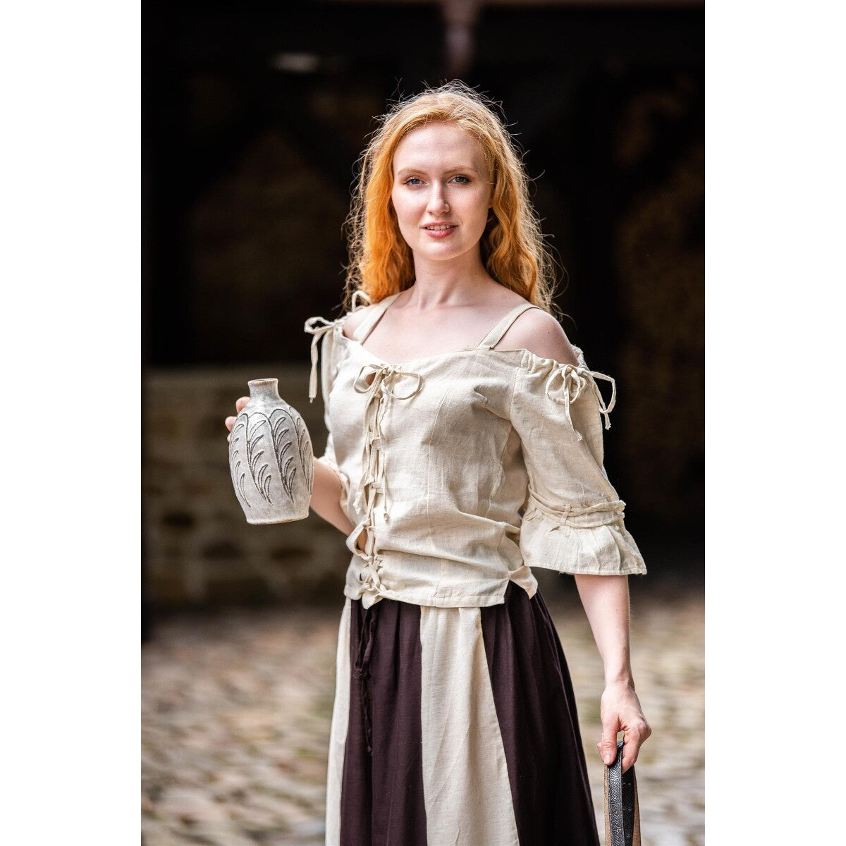 Imagen del producto Blusa medieval de tirantes Prina beige