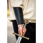 Imagen del producto Brazalete medieval de cuero Ottar con relieve de Vegvisir negro