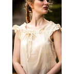 Imagen del producto Blusa medieval de verano Lotte con volantes beige