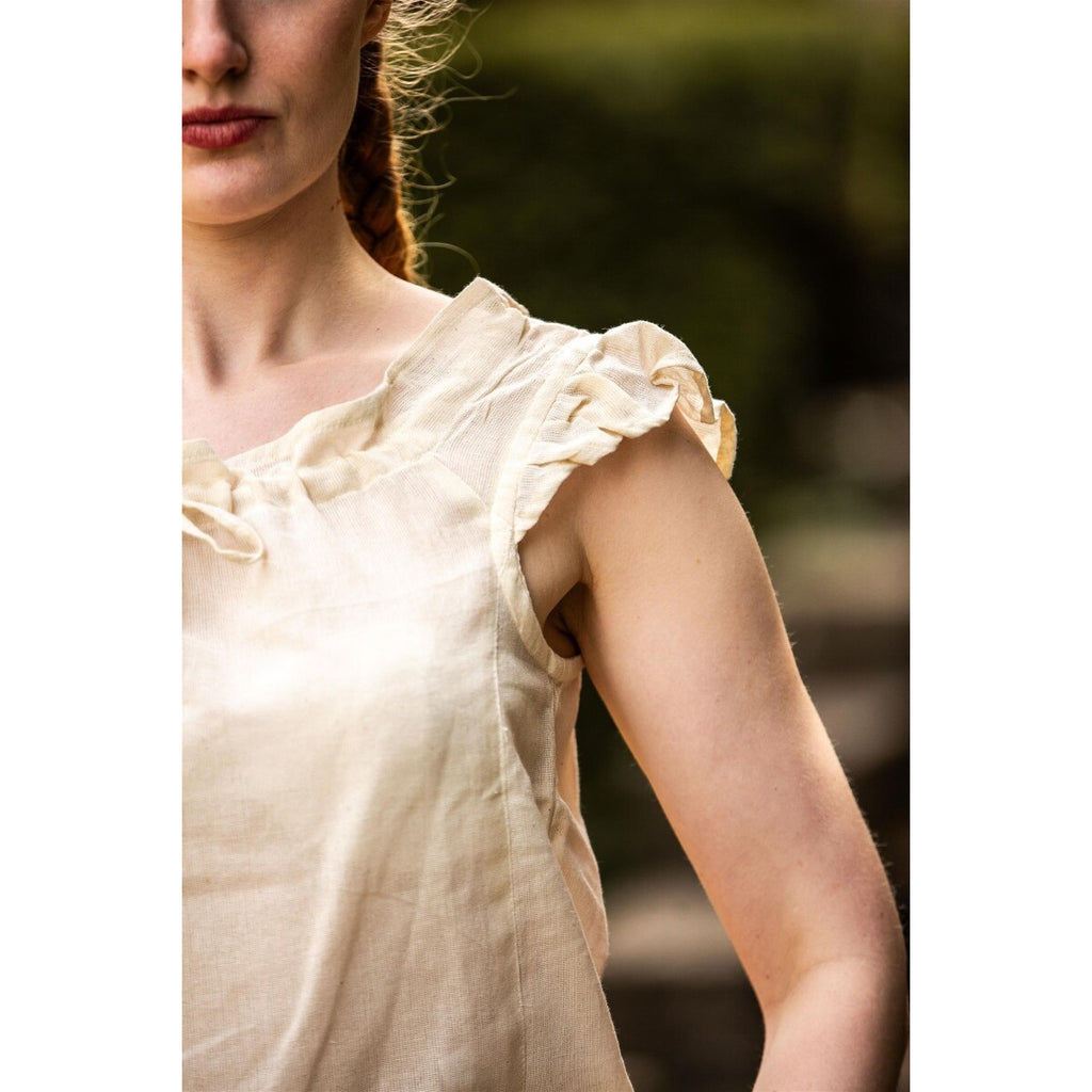 Imagen del producto Blusa medieval de verano Lotte con volantes beige