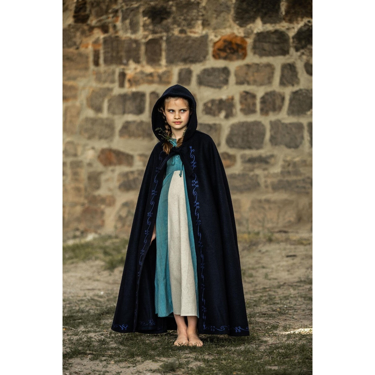Imagen del producto Capa medieval de lana con bordado para niños