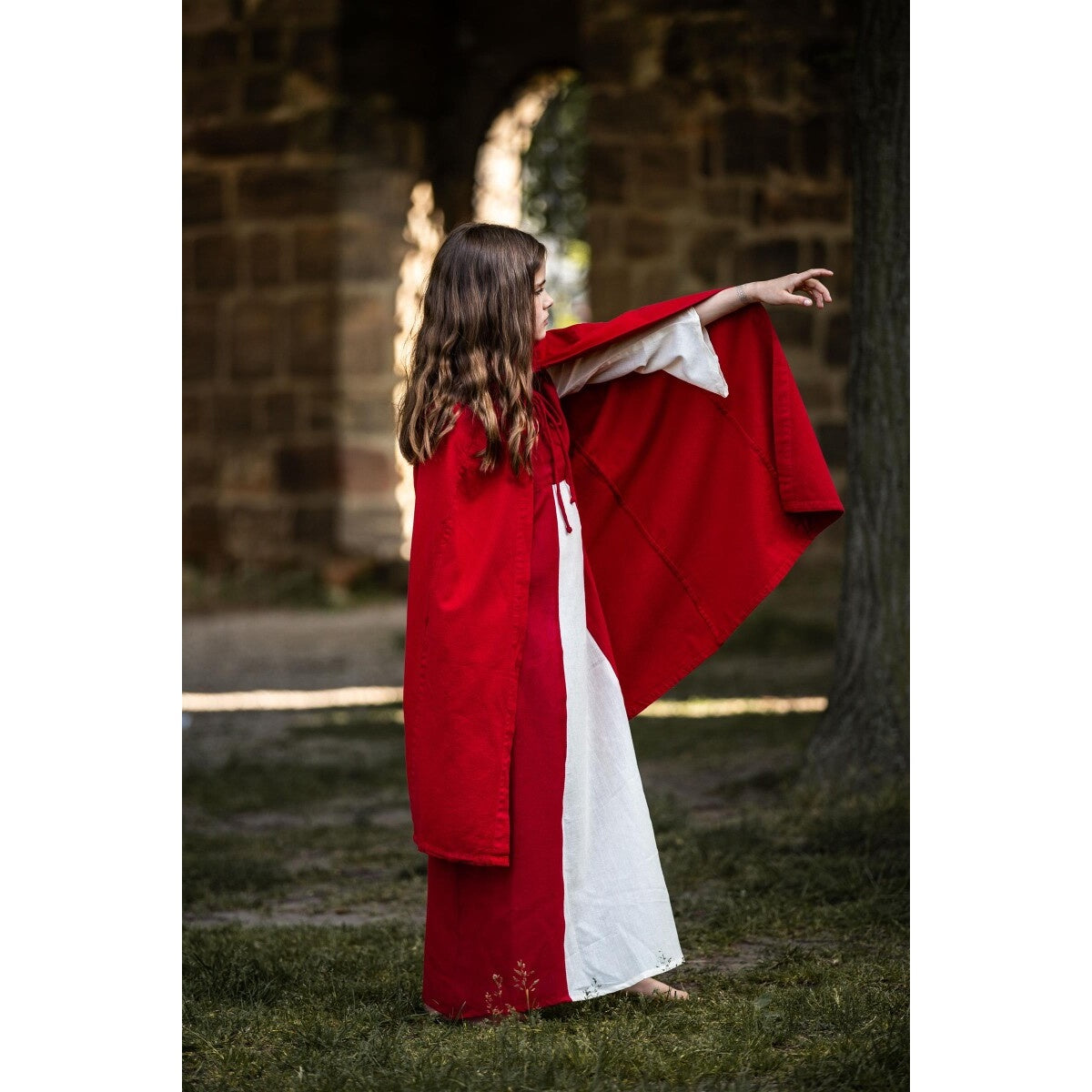 Imagen del producto Capa medieval Cecilia para niños roja