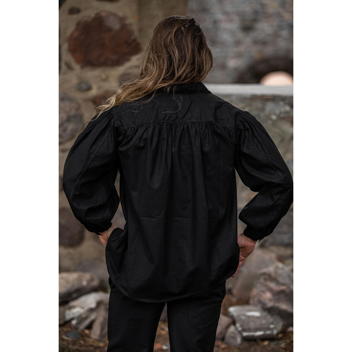 Imagen del producto Camisa medieval con cordones Georg de cuello alto negro jaspeado