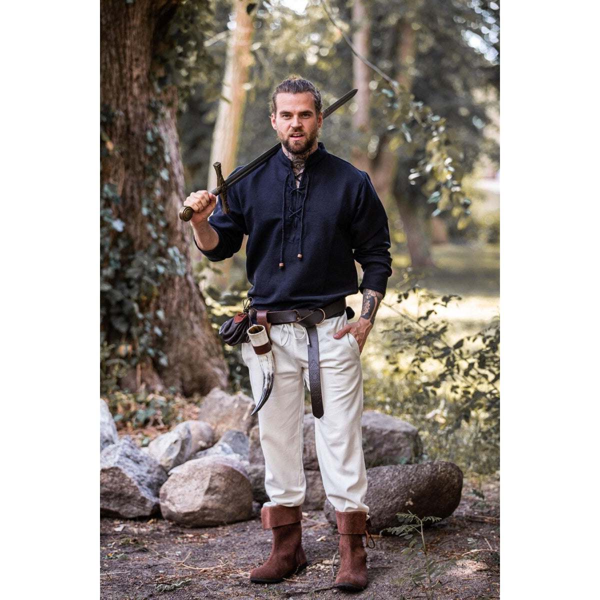 Imagen del producto Camisa medieval de algodón Ingolf tejida a mano negra