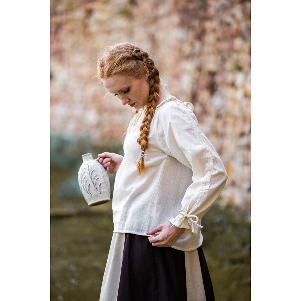 Imagen del producto Blusa medieval con encaje Bettina beige