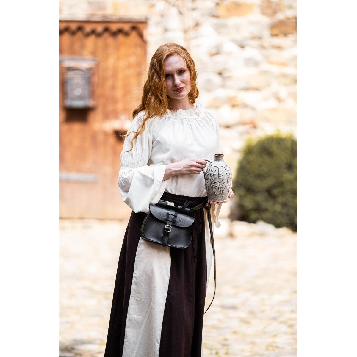 Imagen del producto Blusa medieval Emma beige