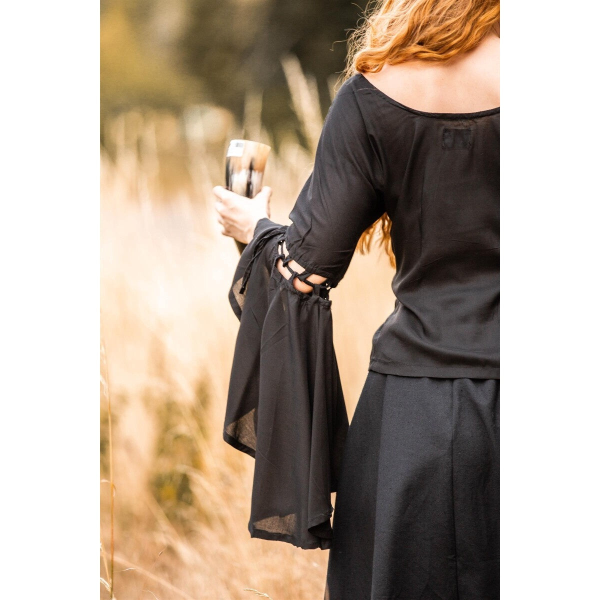 Imagen del producto Blusa medieval Carmen negra