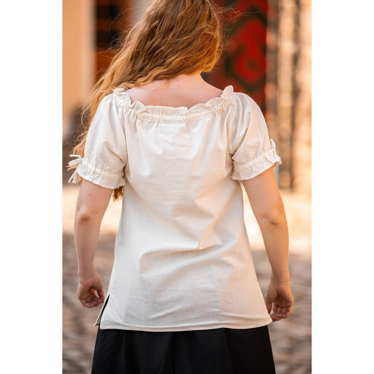 Imagen del producto Blusa medieval de manga corta Otilia beige