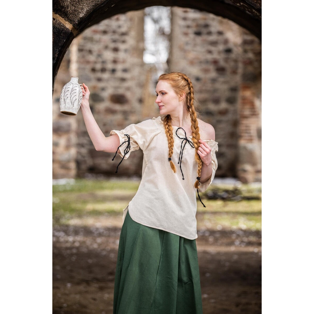 Imagen del producto Blusa medieval Amelia beige