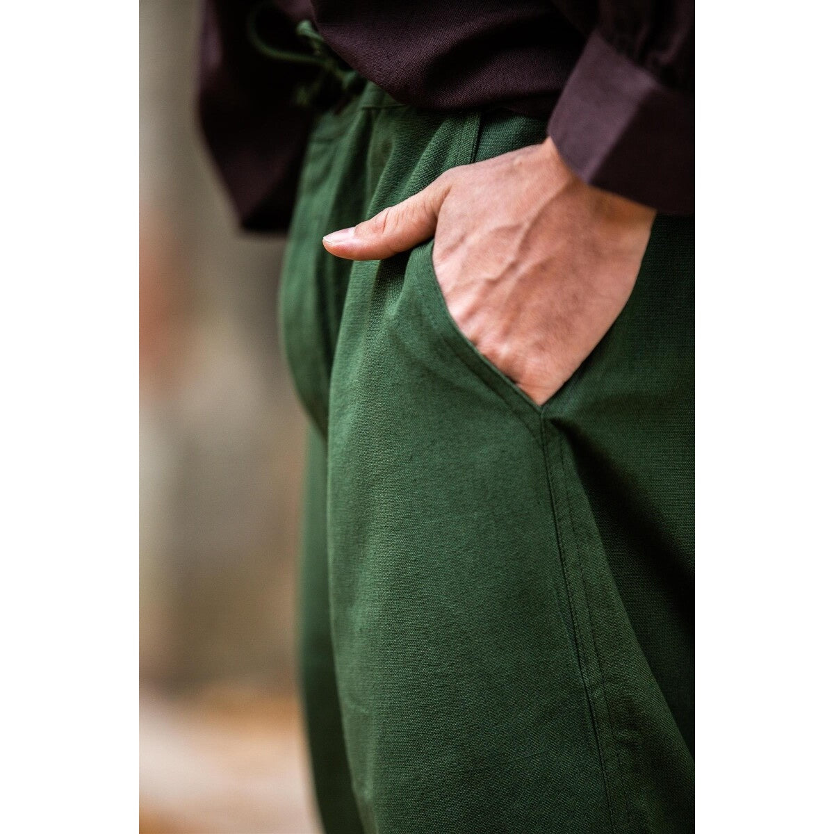 Imagen del producto Pantalón medieval Linhart con cordones en la cintura verde