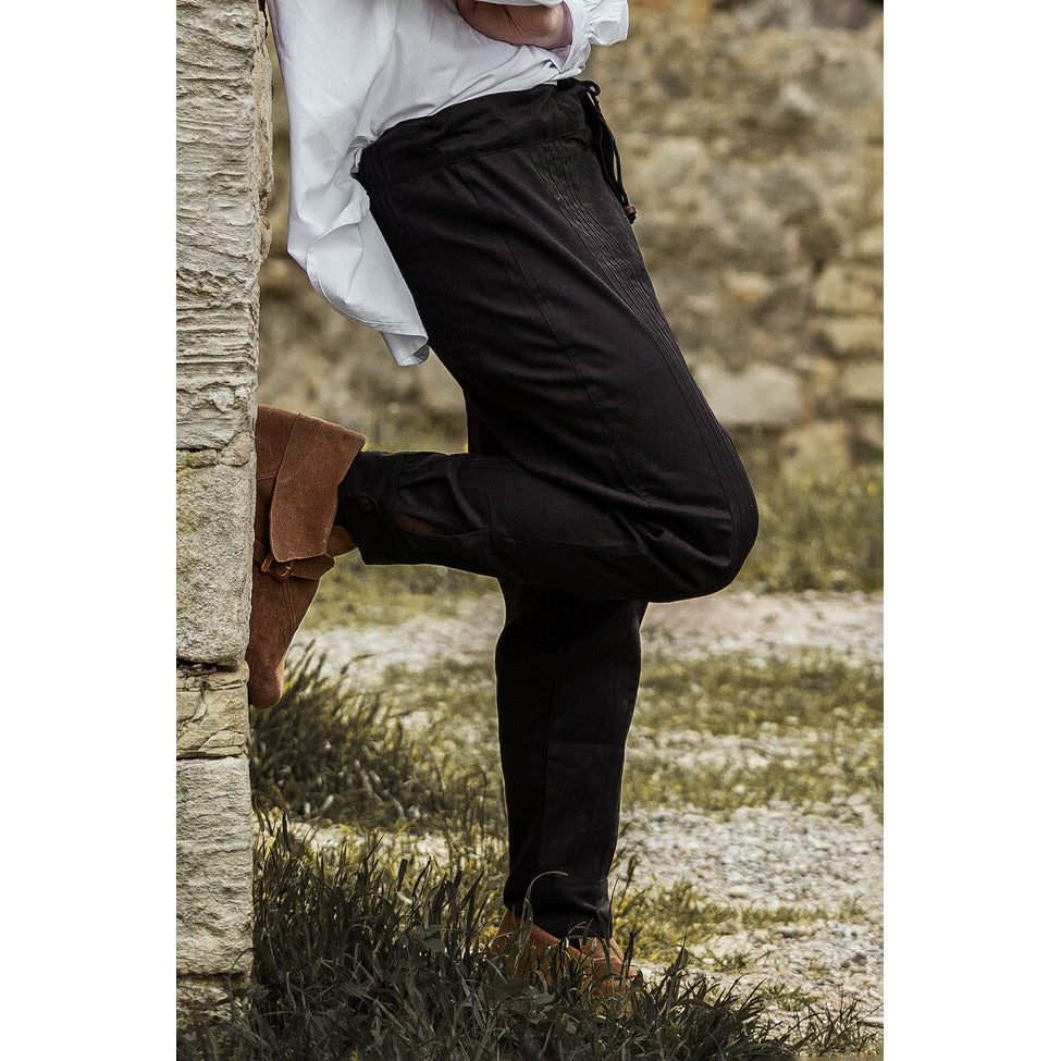 Imagen del producto Pantalón medieval Oskar con costura decorativa negro