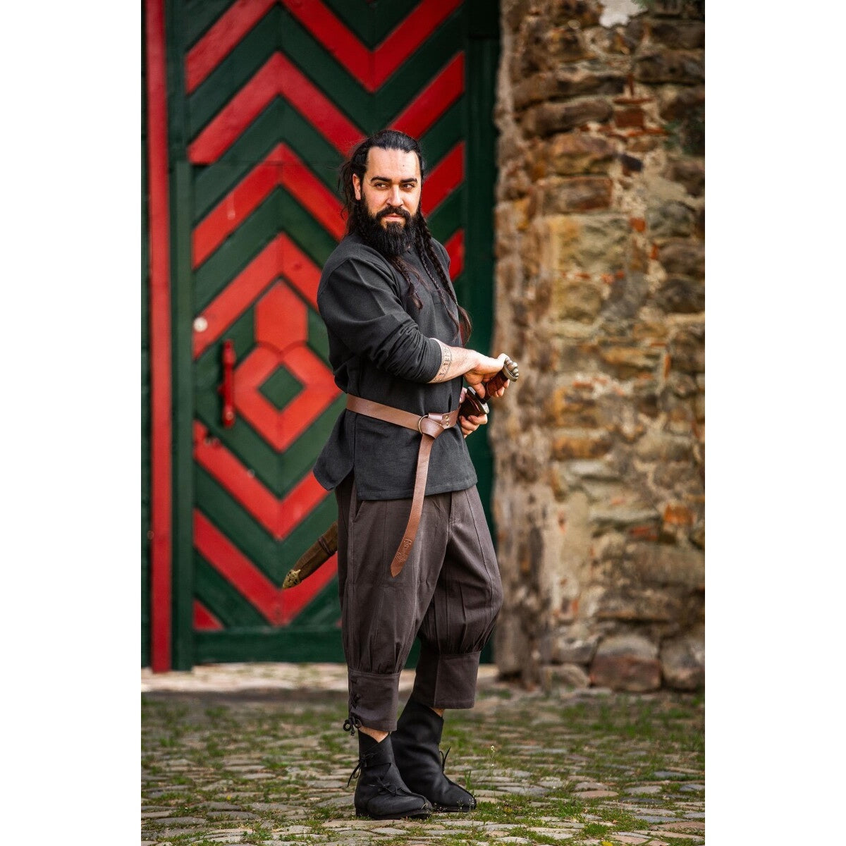 Imagen del producto Pantalón medieval hasta la rodilla Laurence con cordones en la parte baja de la pierna marrón