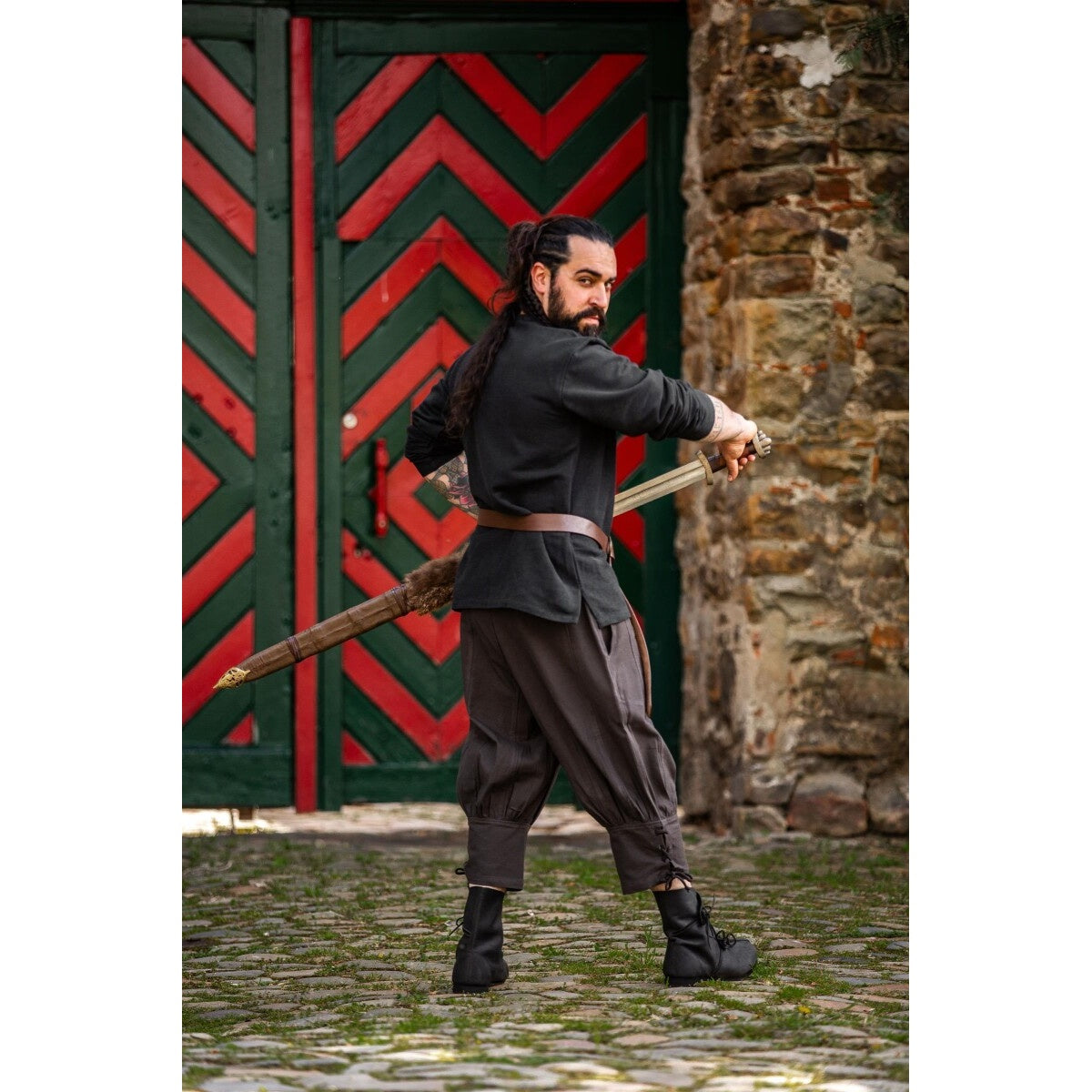 Imagen del producto Pantalón medieval hasta la rodilla Laurence con cordones en la parte baja de la pierna marrón