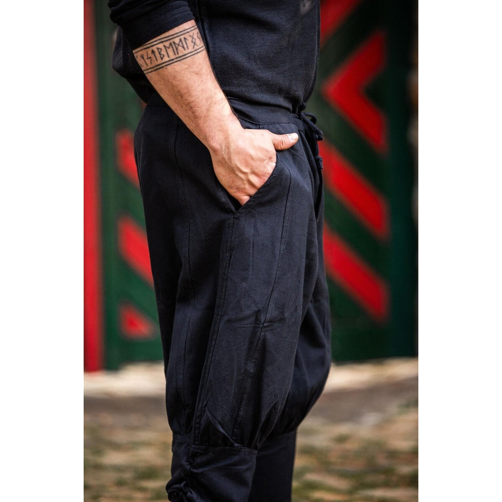 Imagen del producto Pantalón medieval hasta la rodilla Laurence con cordones en la parte baja de la pierna negro