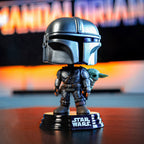 Imagen del producto Figura Funko Pop con cabeza oscilante Mandaloriano con Grogu - Star Wars The Mandalorian
