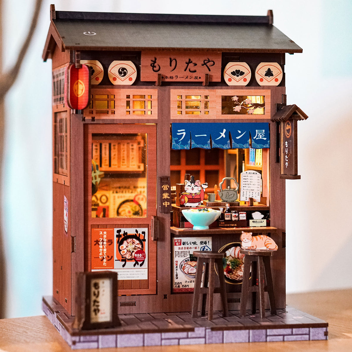 Imagen del producto CuteBee - Morita-Ya casa en miniatura Book Nook maqueta
