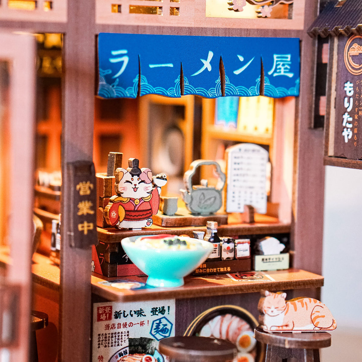 Imagen del producto CuteBee - Morita-Ya casa en miniatura Book Nook maqueta