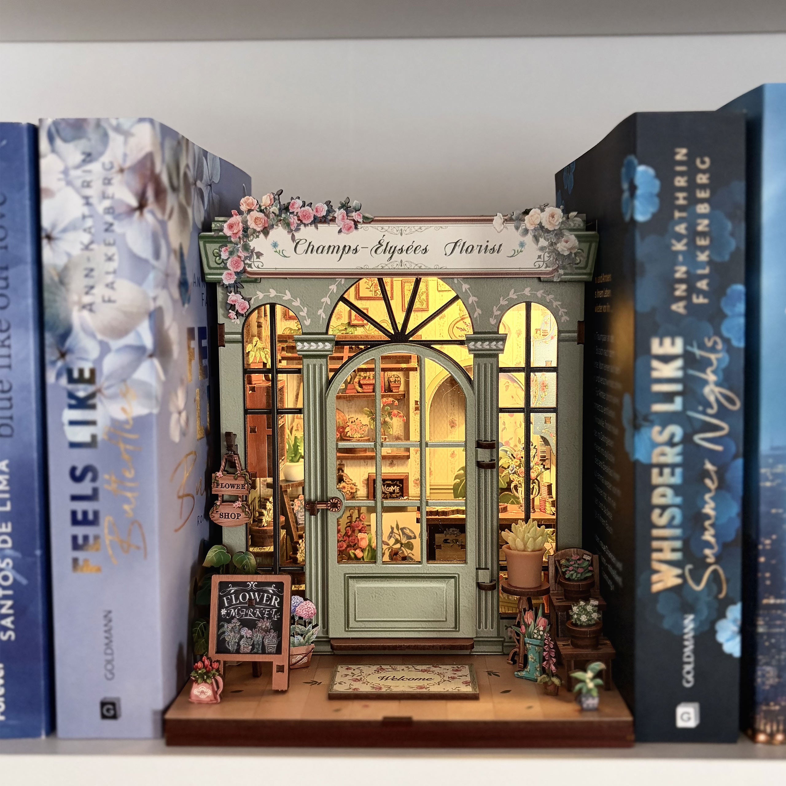 Imagen del producto CuteBee - Maqueta de casa en miniatura Book Nook Champs-Élysées Florist