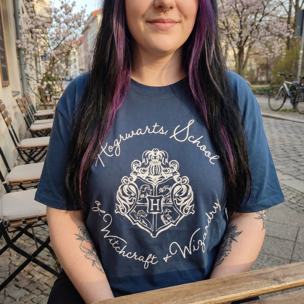 Imagen del producto Camiseta escudo Hogwarts azul - Harry Potter