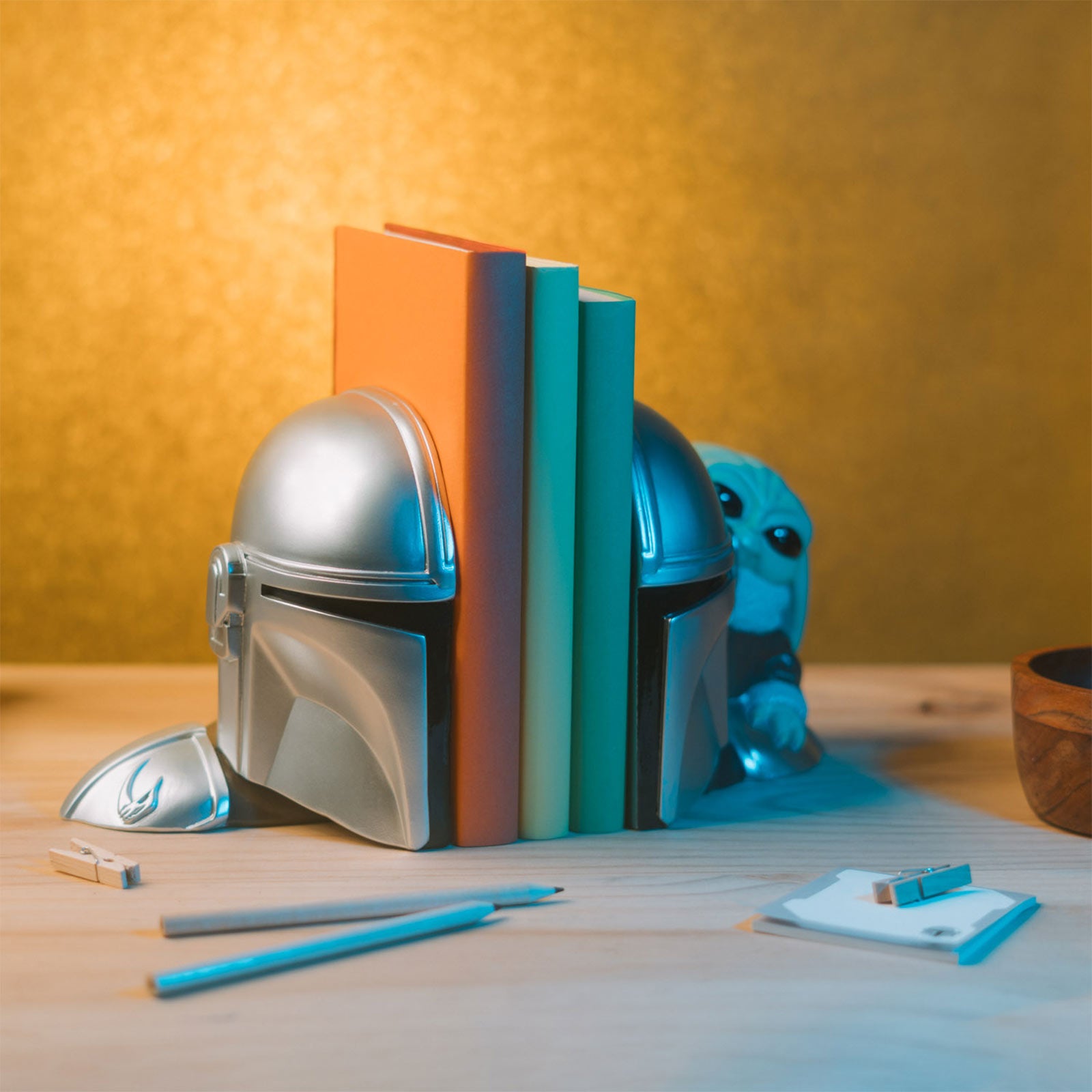 Imagen del producto Sujetalibros Grogu y Mandaloriano - Star Wars The Mandalorian