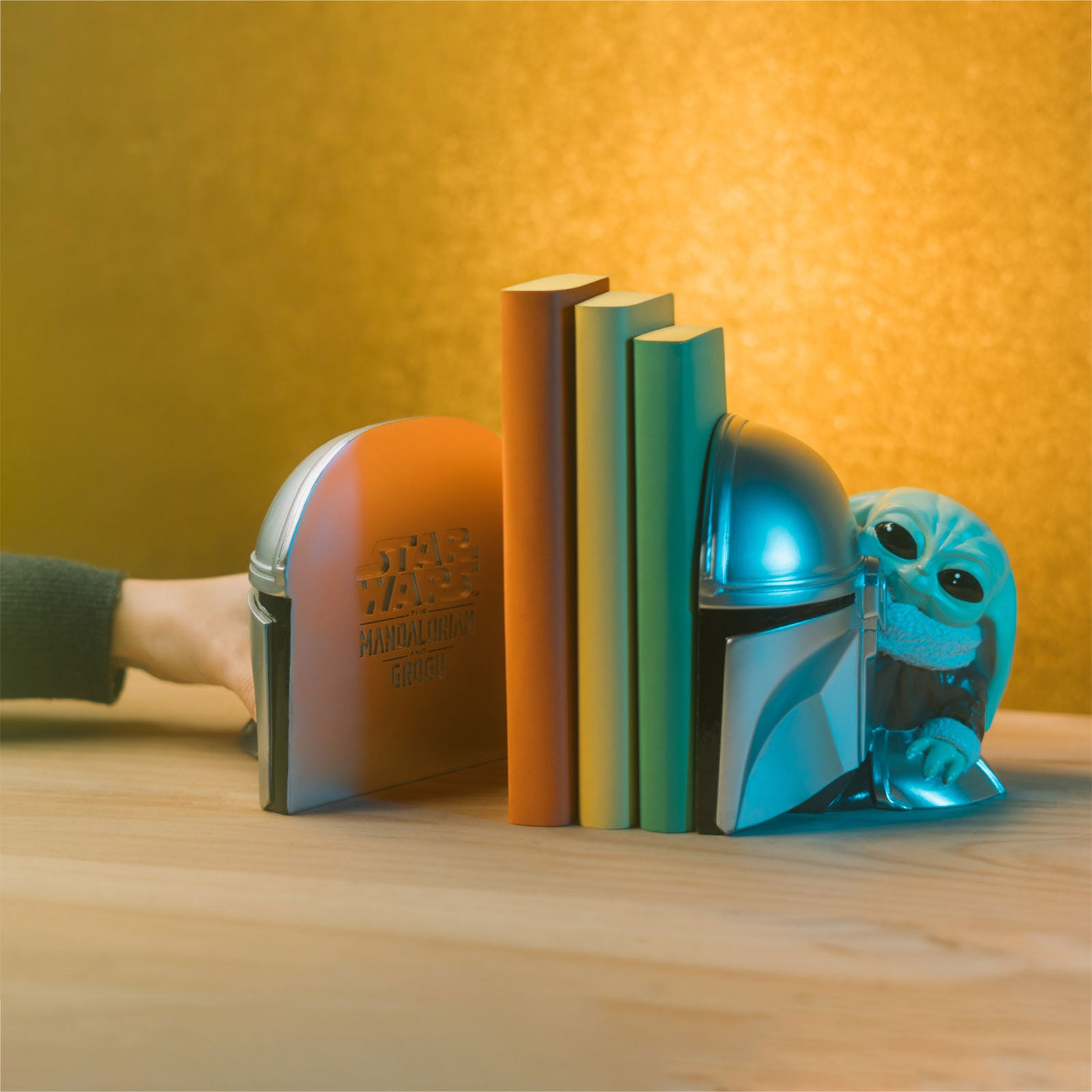 Imagen del producto Sujetalibros Grogu y Mandaloriano - Star Wars The Mandalorian
