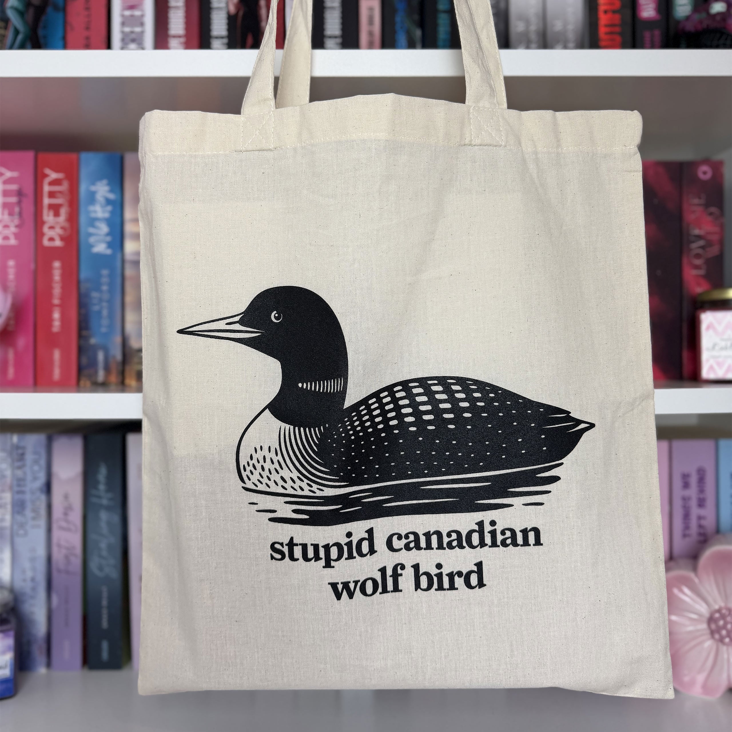 Imagen del producto Bolsa de tela Stupid Canadian Wolf Bird para fans de Heated Rivalry