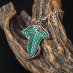 Imagen del producto El Señor de los Anillos - Set de joyería broche hoja en caja de regalo