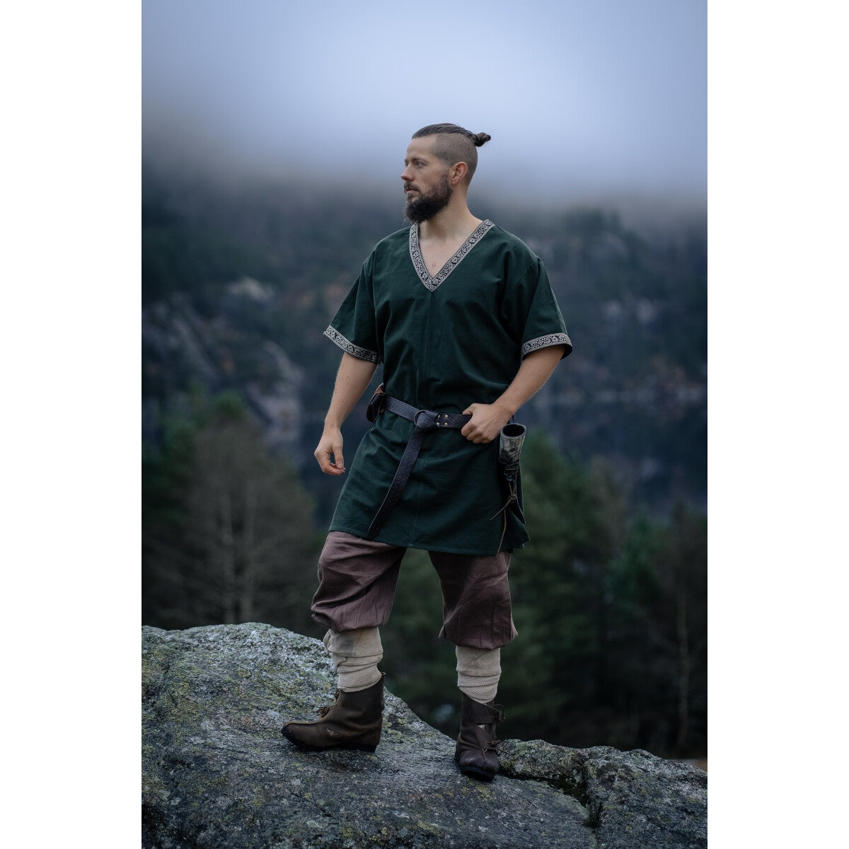 Product image Medieval Short-Sleeve Tunic Loki green