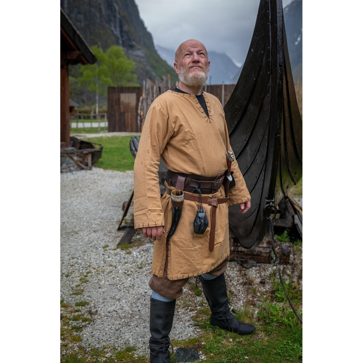 Imagen del producto Túnica vikinga medieval Erwin marrón miel