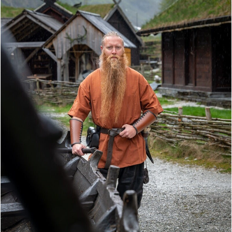 Imagen del producto Túnica medieval de manga corta Olaf rojo ladrillo