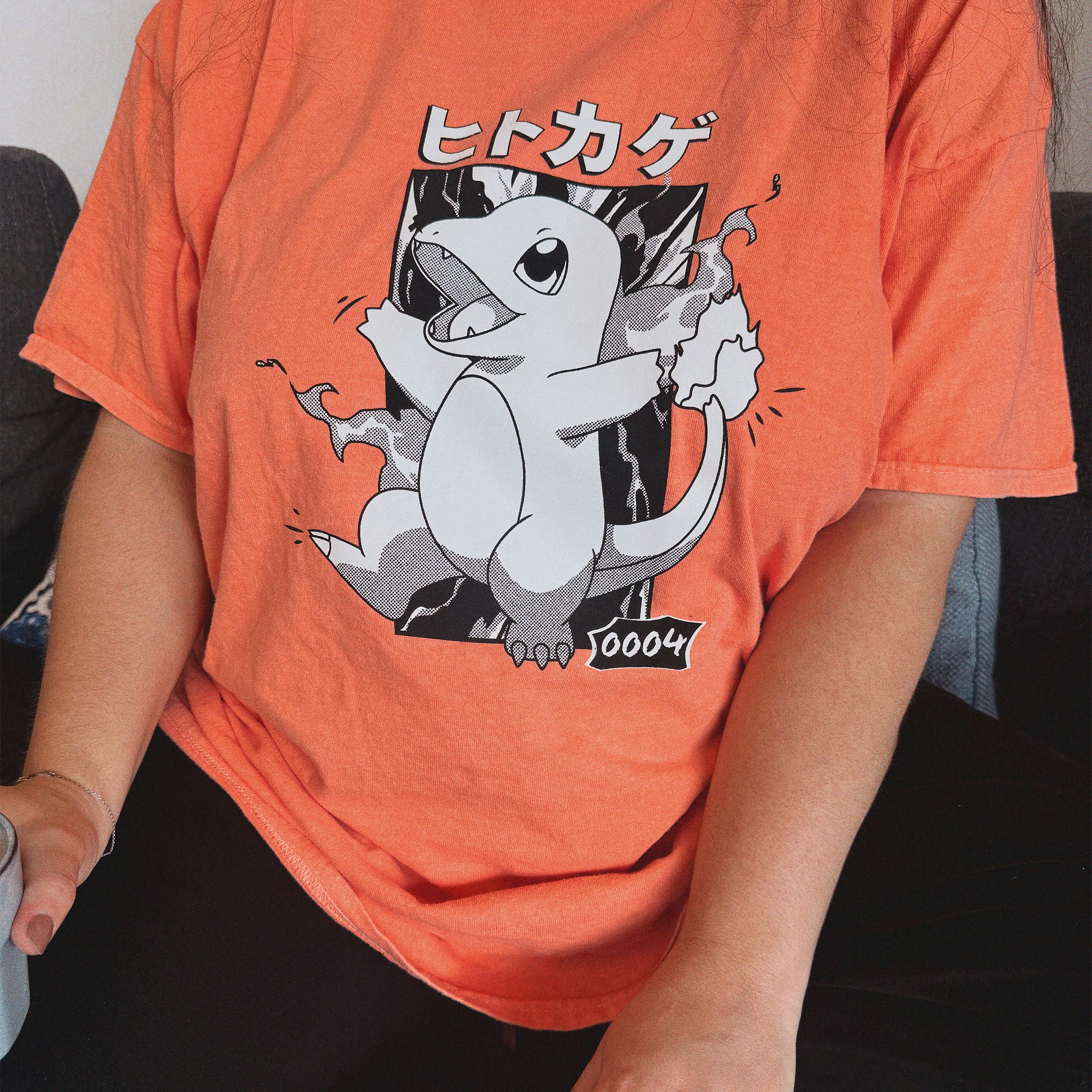 Imagen del producto Pokémon - Camiseta vintage Charmander Katakana