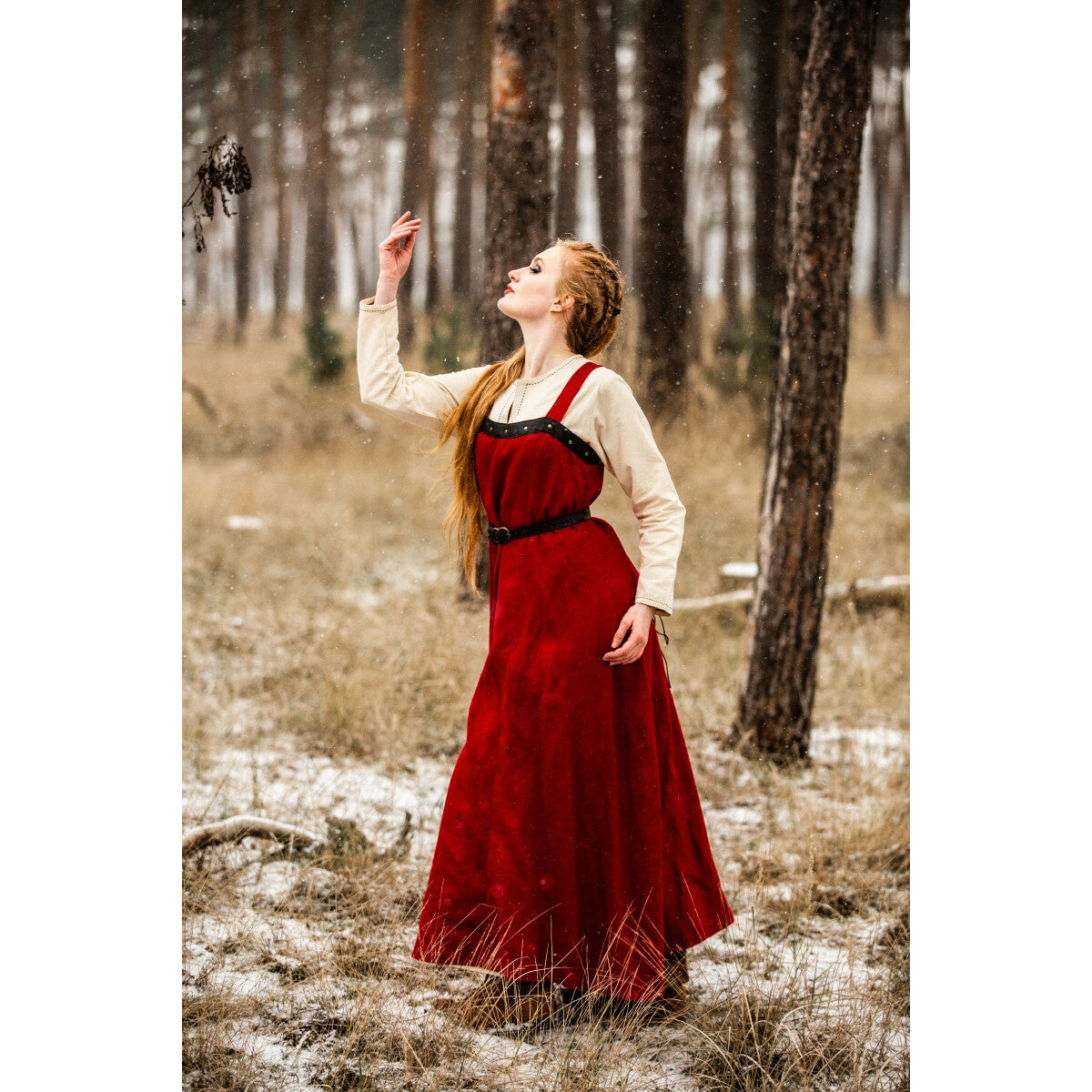 Imagen del producto Sobretúnica vikinga medieval Alena roja
