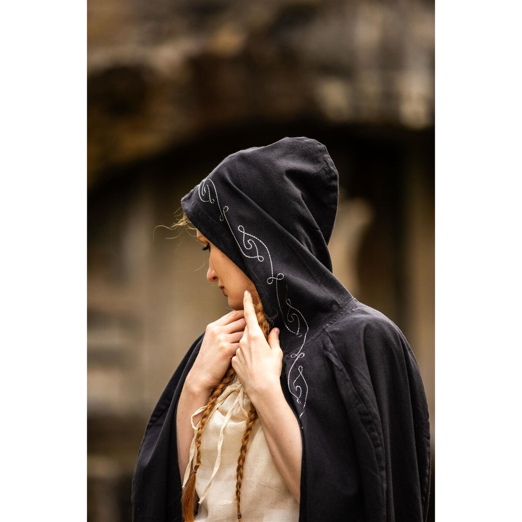 Imagen del producto Capa medieval con bordado Erna negra