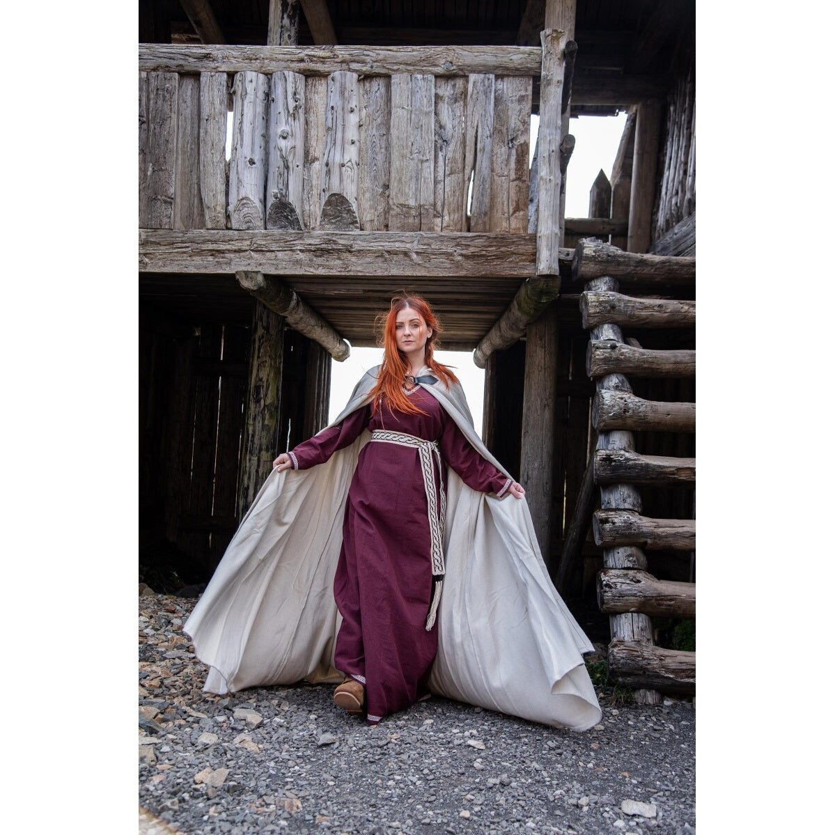 Imagen del producto Capa medieval de lana Tjark 131 cm