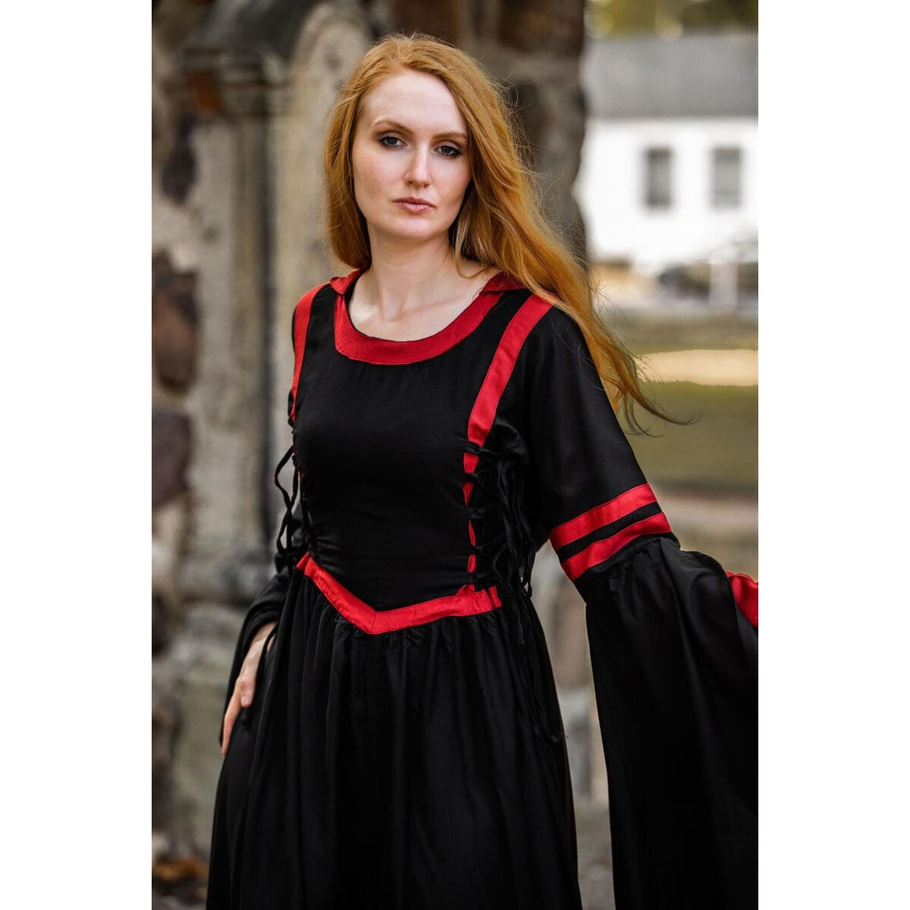 Imagen del producto Vestido medieval con capucha Isolde negro-rojo