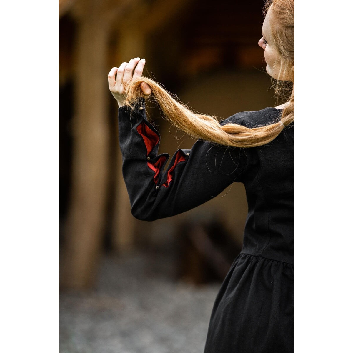 Imagen del producto Vestido medieval Medusa negro-rojo