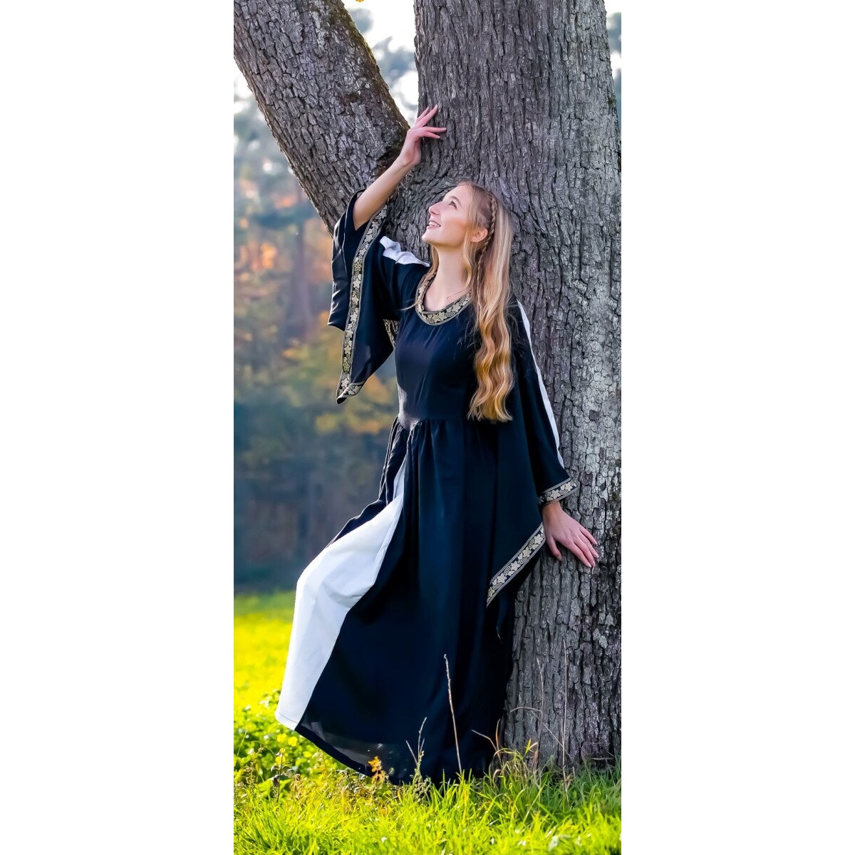 Imagen del producto Vestido medieval Ivette negro-blanco